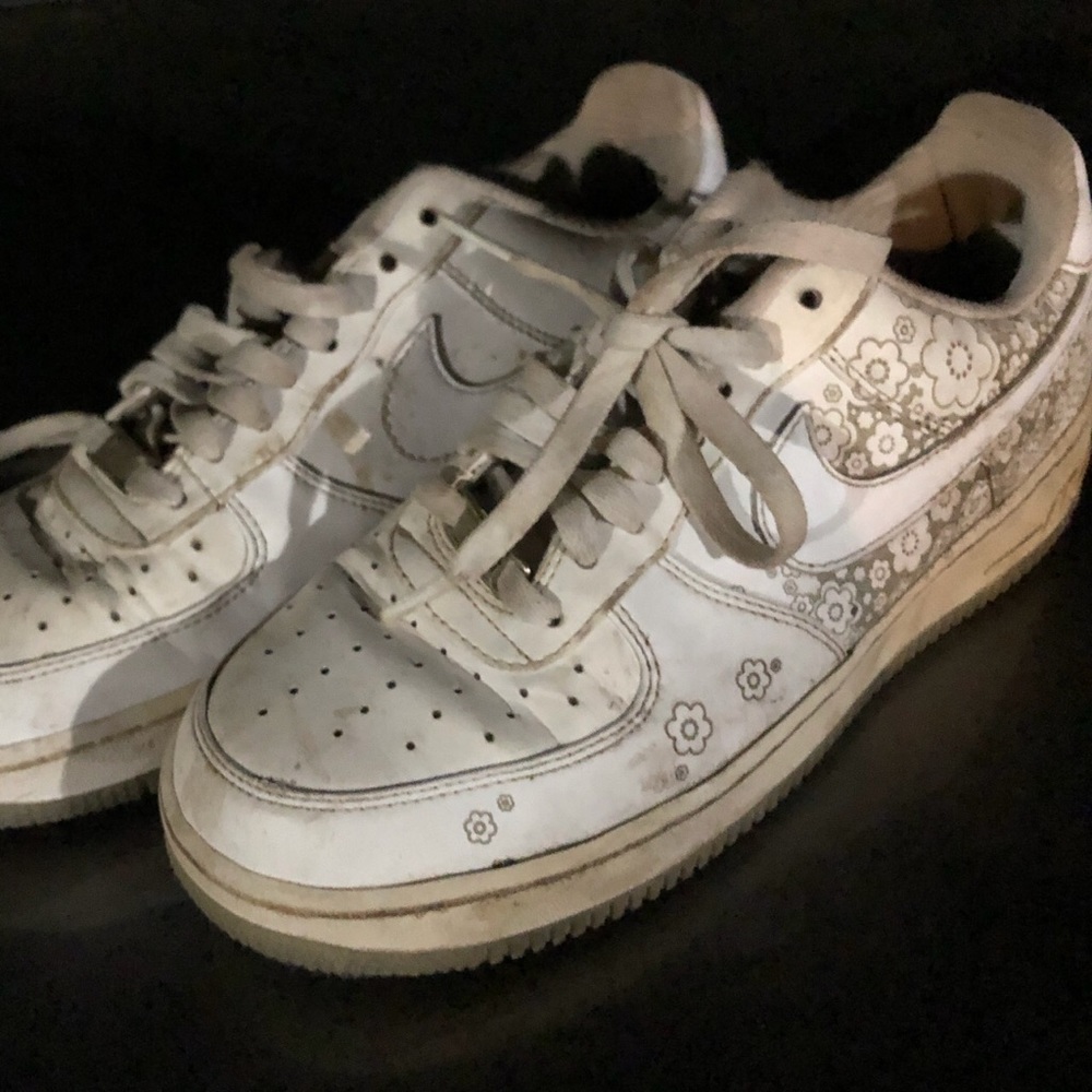 AIR FORCE 1s